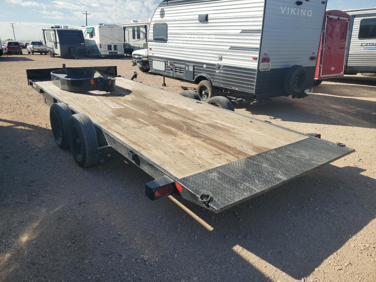 Lot #3267101680 2024 LOADTRAIL BUMPERPULL TILT