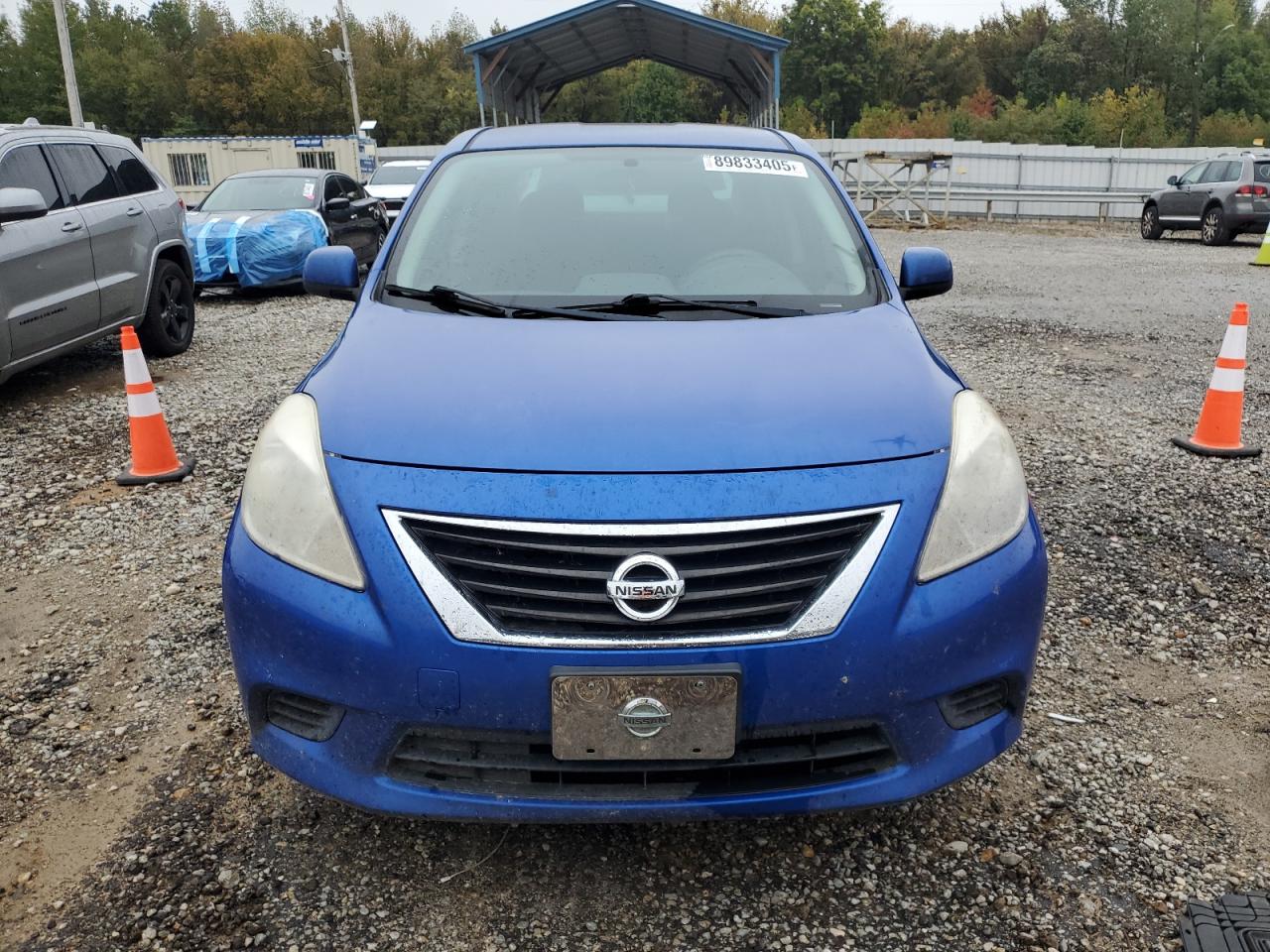 NISSAN VERSA S