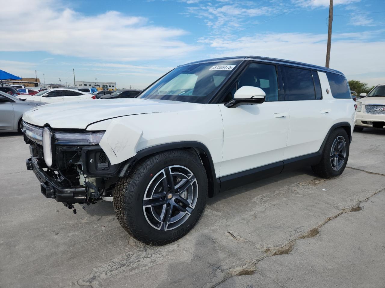 RIVIAN R1S ADVENTURE