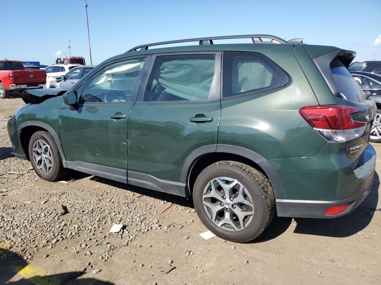 SUBARU FORESTER PREMIUM