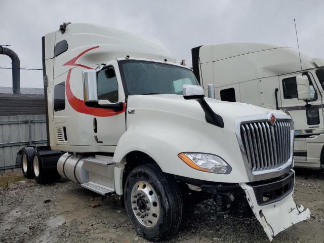 Global Auto Auctions: 2023 INTERNATIONAL LT625