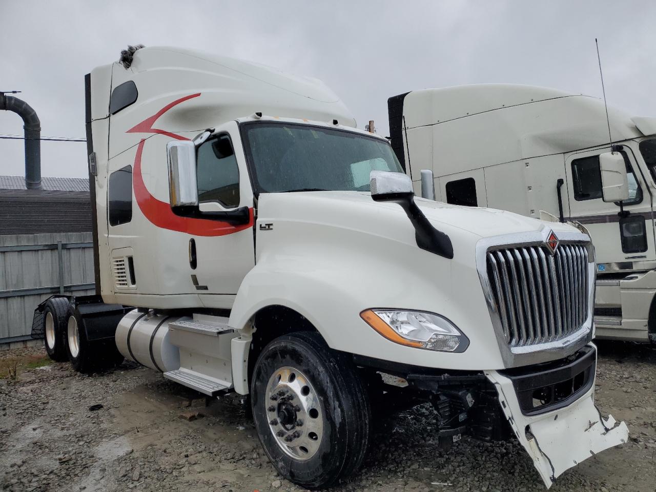 Lot #3280365030 2023 INTERNATIONAL LT625