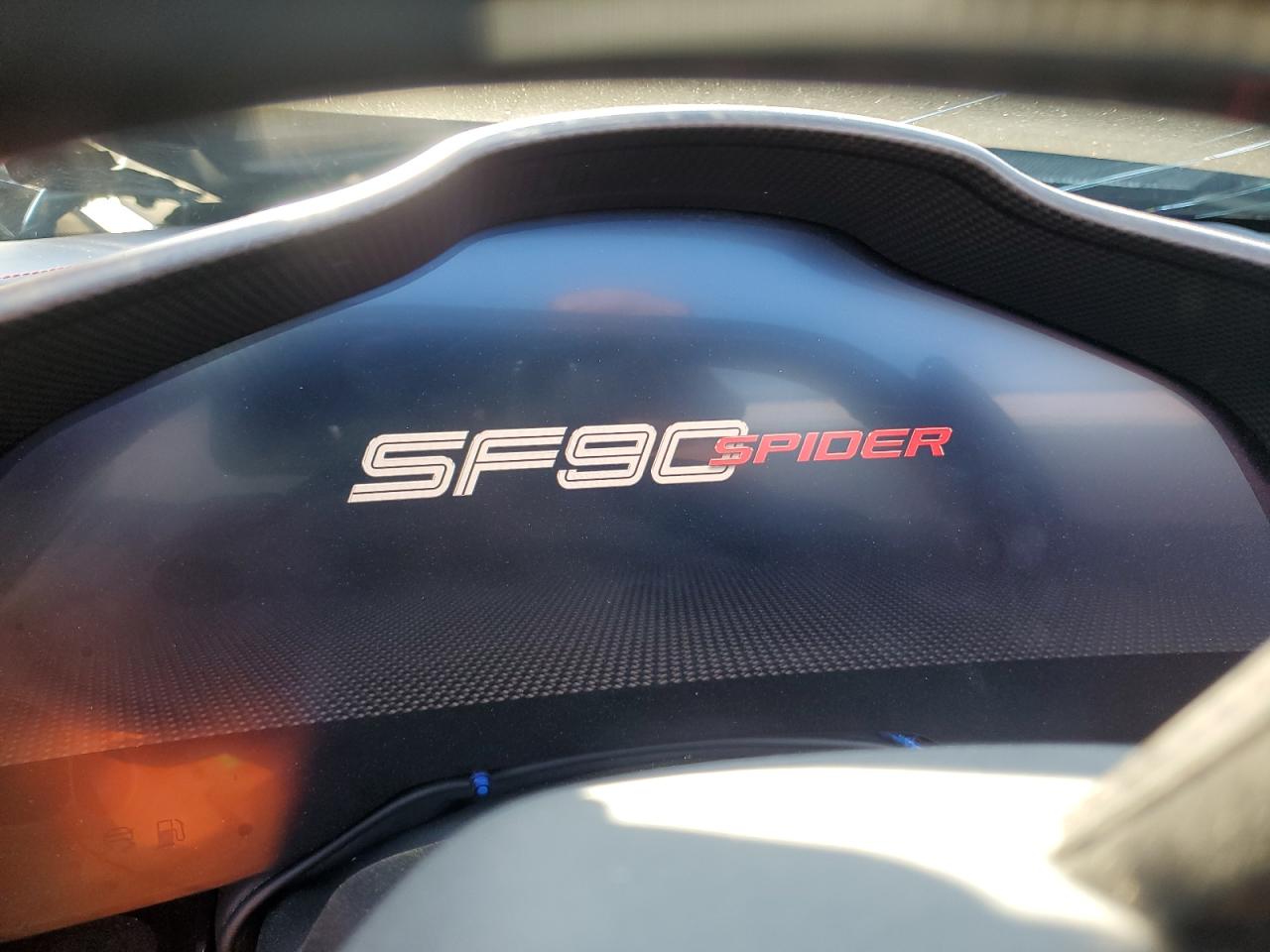 FERRARI SF90 SPIDER