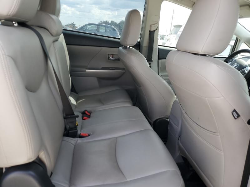 2015 TOYOTA PRIUS V - JTDZN3EU2FJ030481