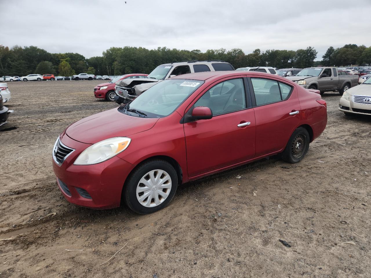 NISSAN VERSA S