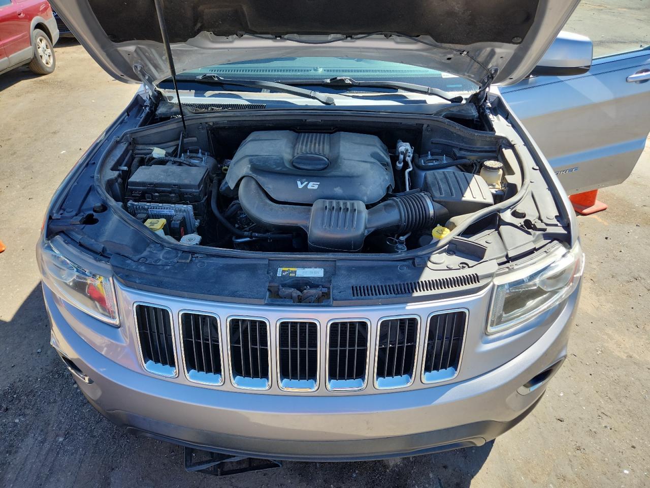 JEEP GRAND CHEROKEE LAREDO