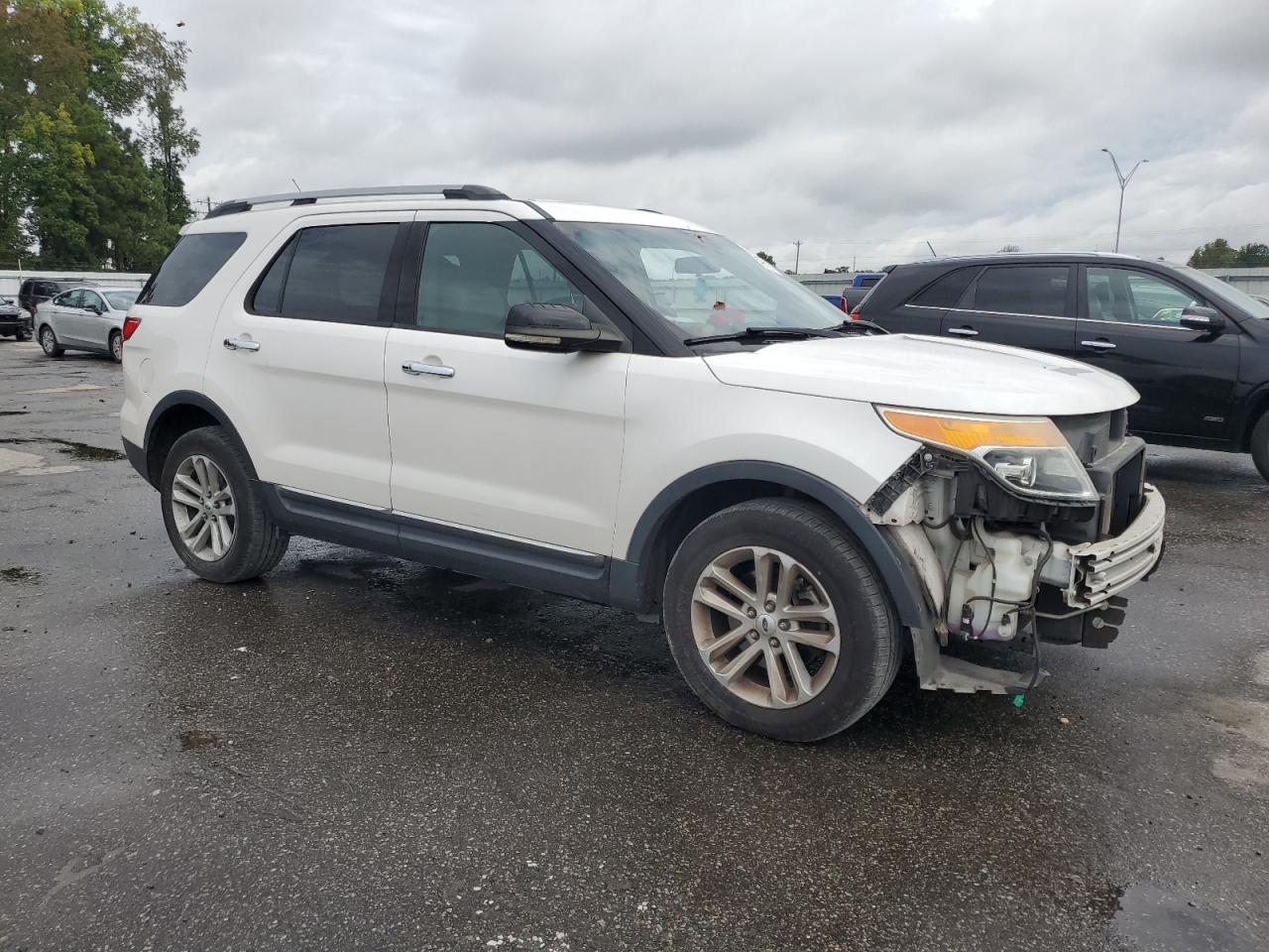 FORD EXPLORER XLT