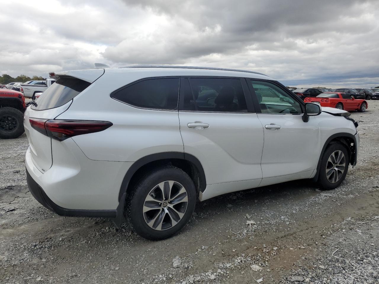 TOYOTA HIGHLANDER LE