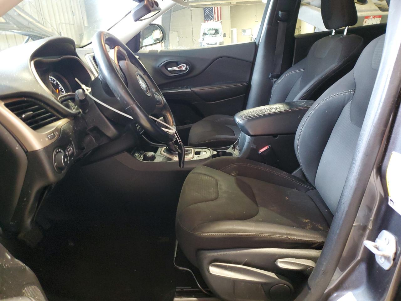 JEEP GRAND CHEROKEE LATITUDE