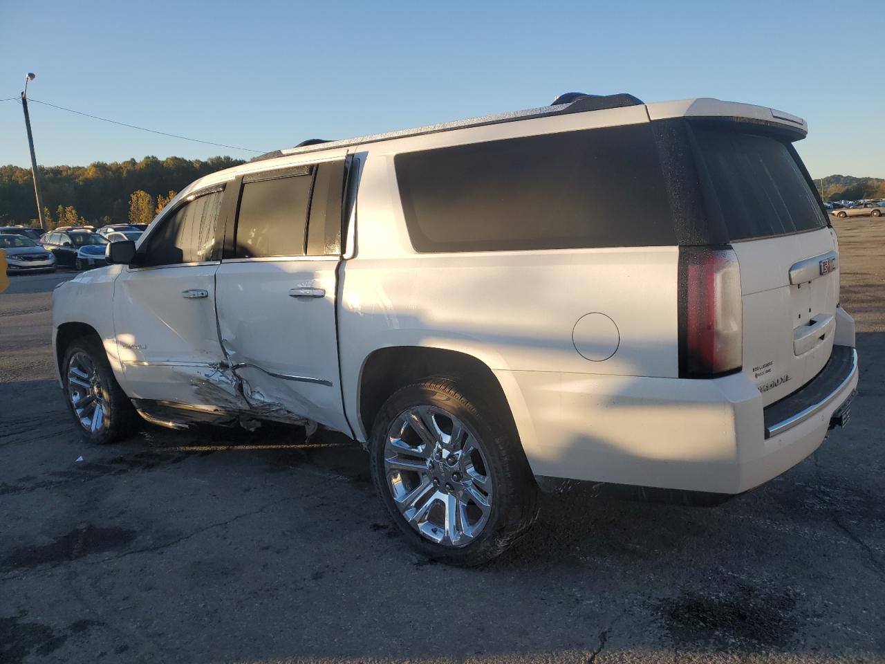 GMC YUKON DENALI