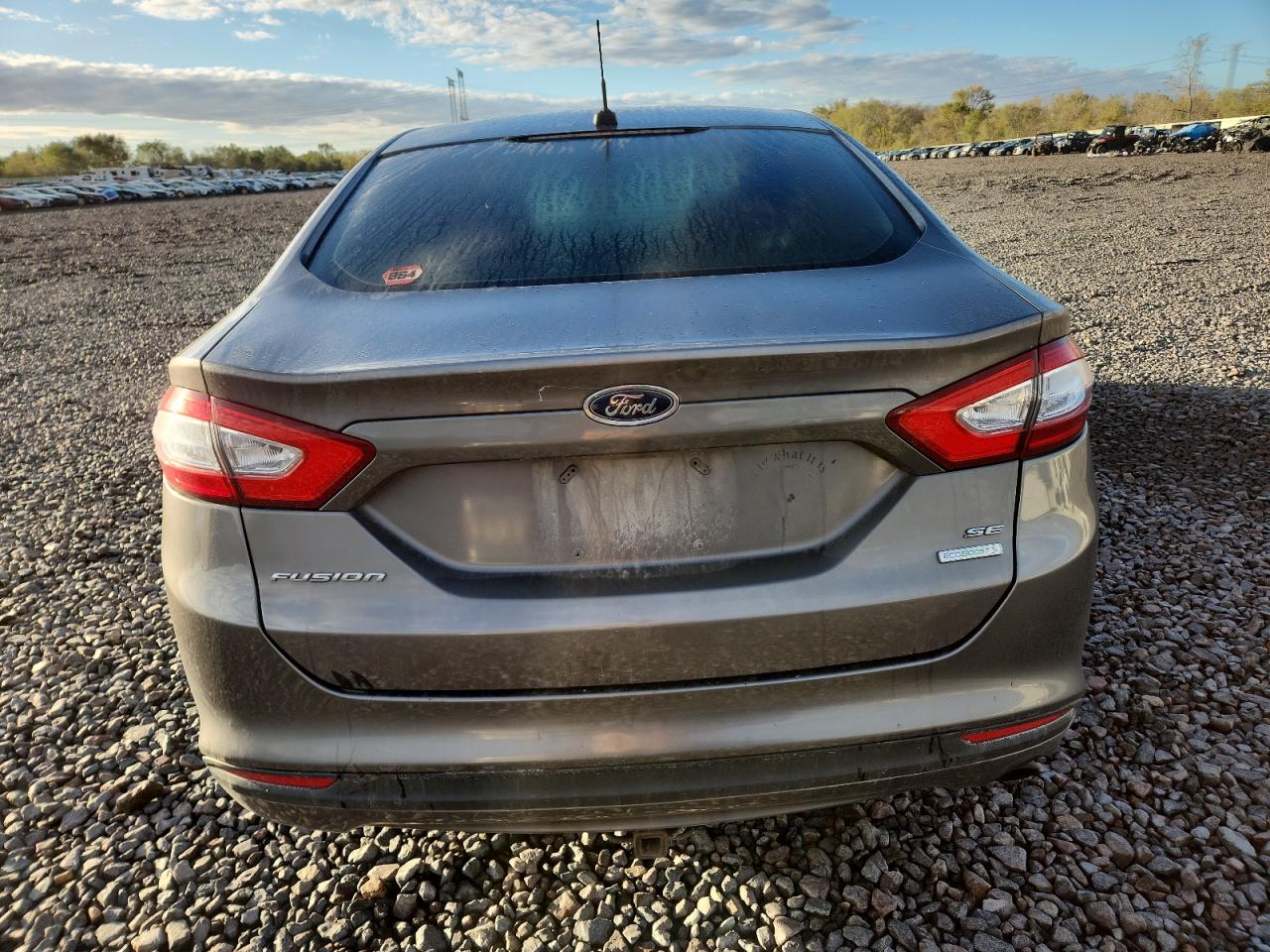 FORD FUSION SE