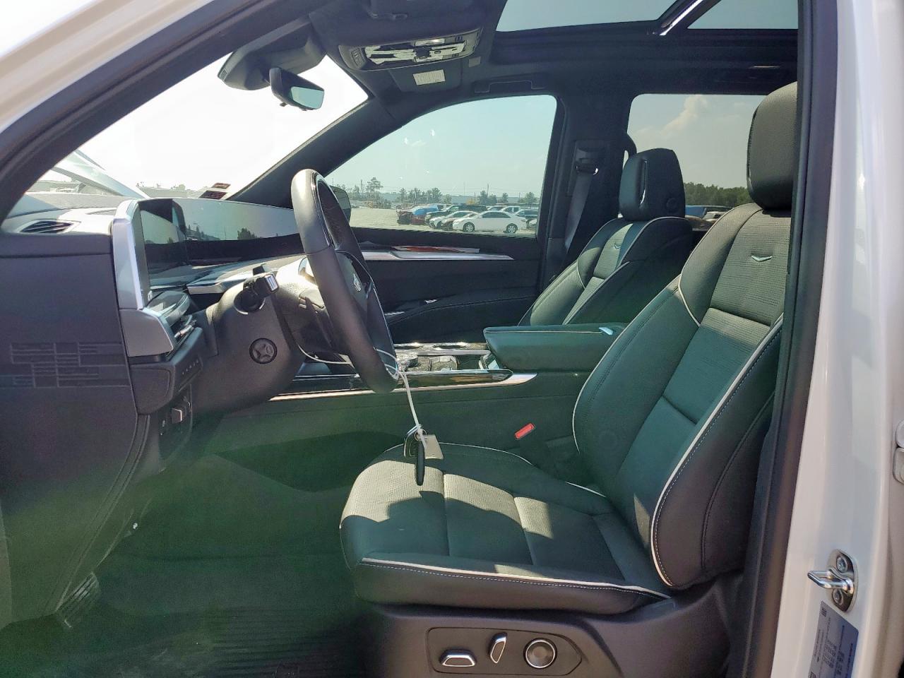 CADILLAC ESCALADE SPORT