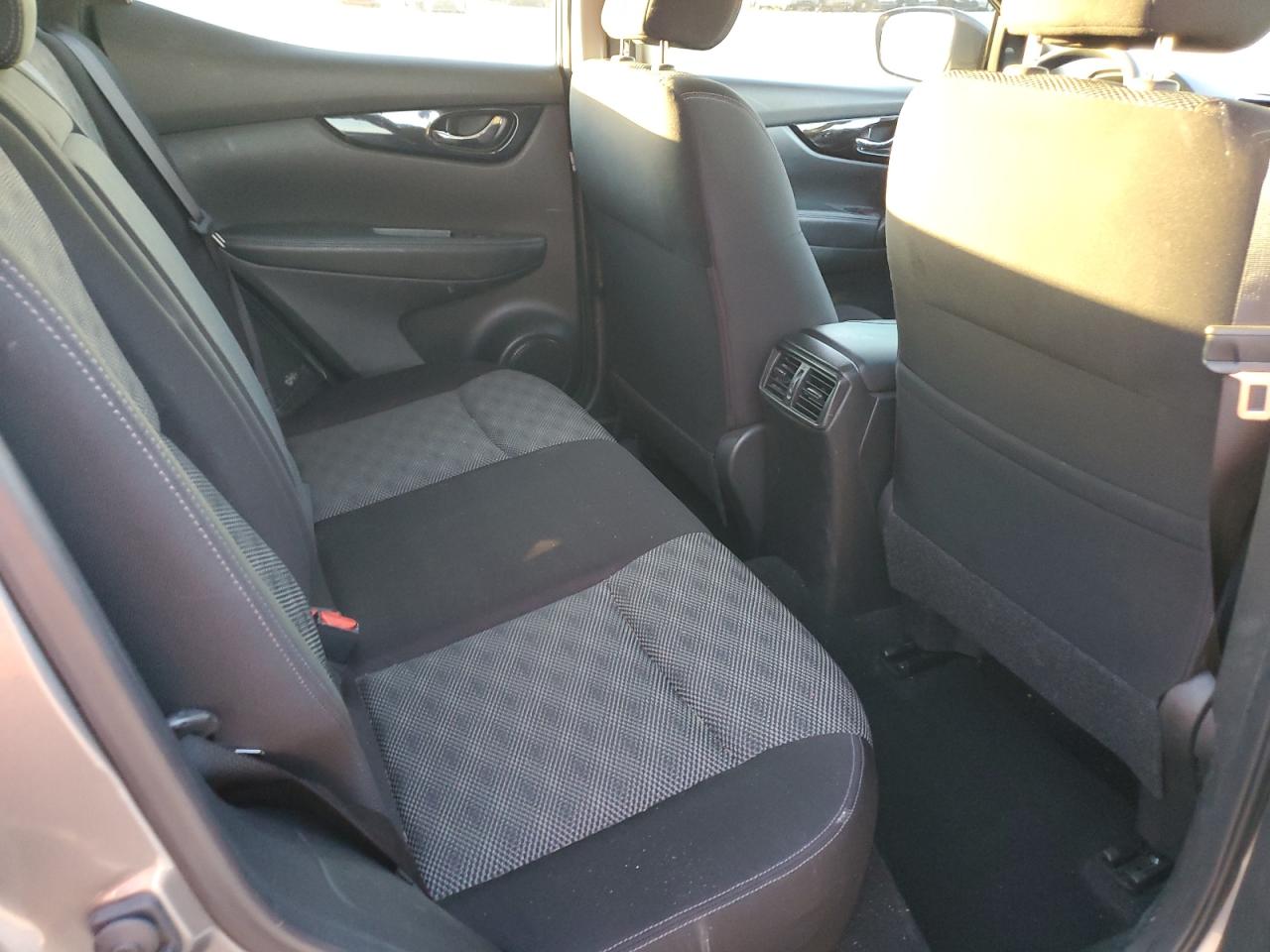 NISSAN ROGUE SPORT S