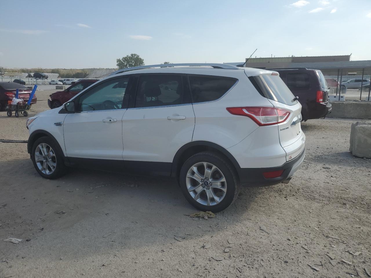 FORD ESCAPE TITANIUM