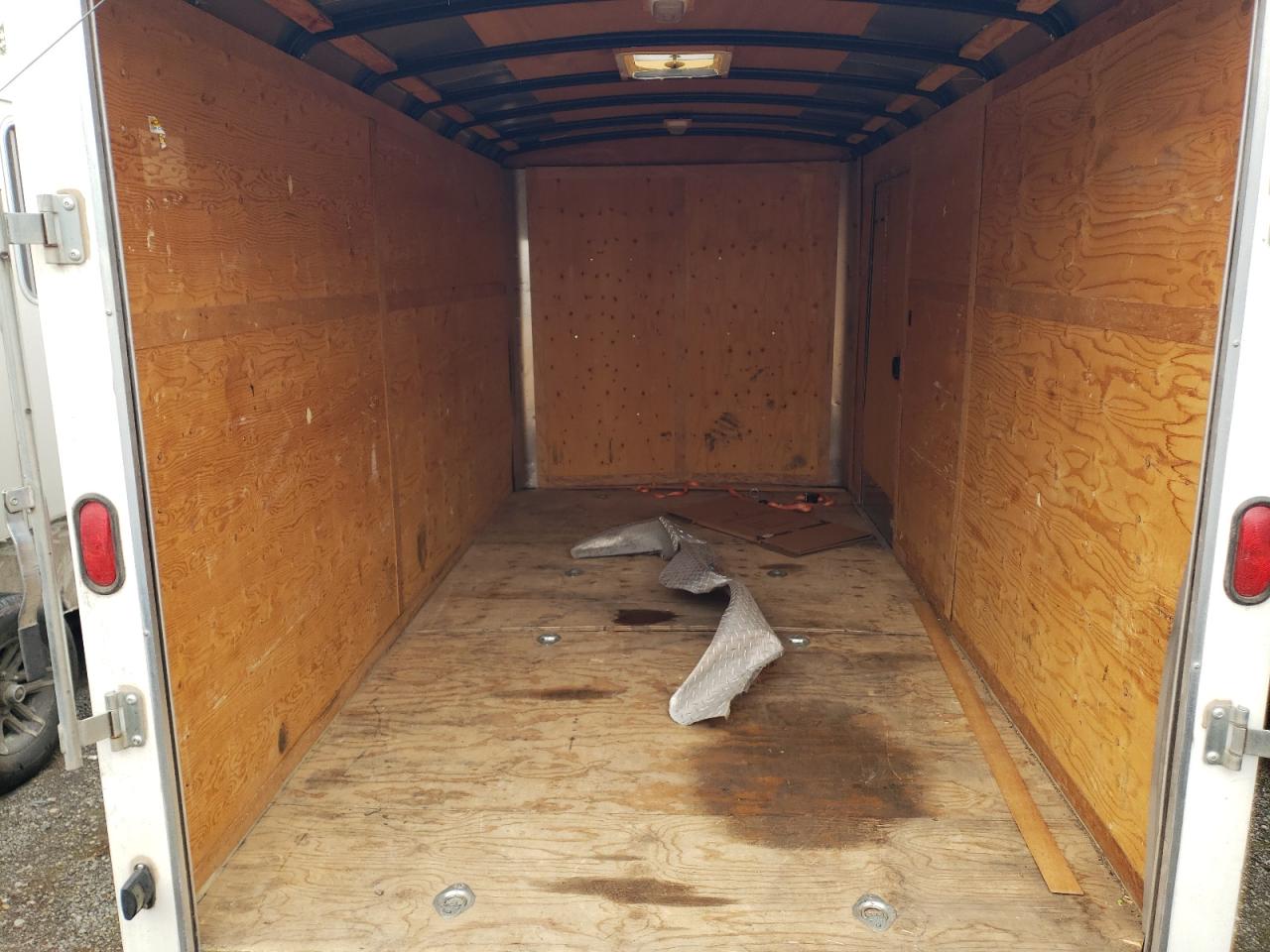 Lot #3284981950 2015 CARG ENCLOSED UTILITY TRA