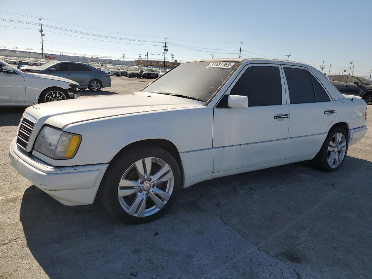 Lot #3270927416 1995 MERCEDES-BENZ E 320 BASE