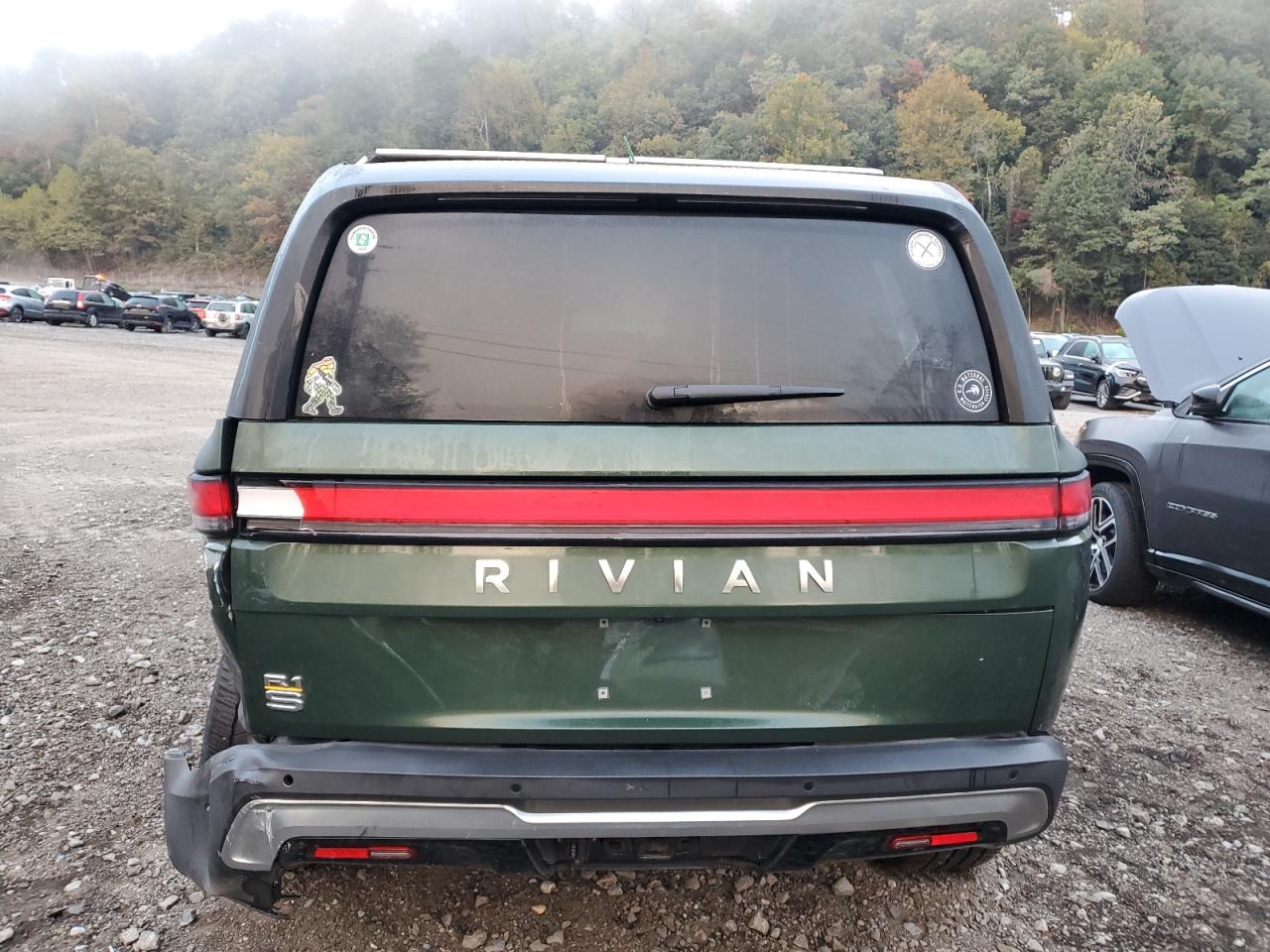 RIVIAN R1S LAUNCH EDITION