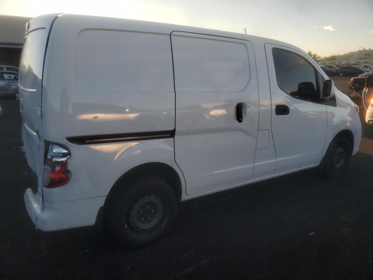 NISSAN NV200 2.5S