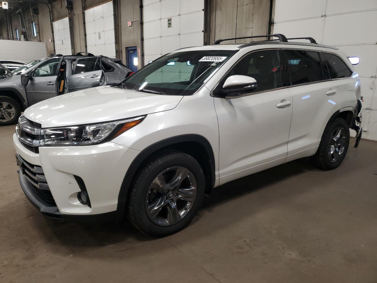 TOYOTA HIGHLANDER LIMITED