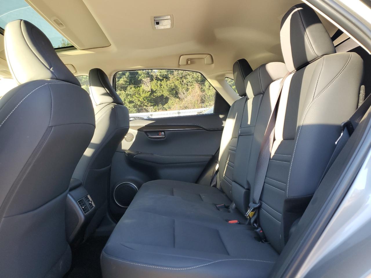 LEXUS NX 300 BASE