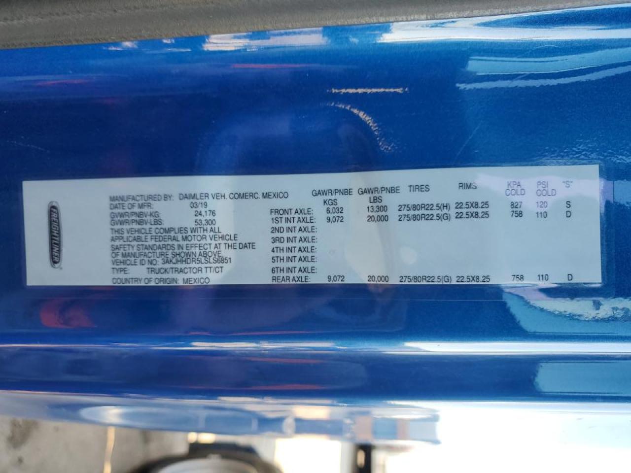 Lot #3281695933 2020 FREIGHTLINER CASCADIA 1