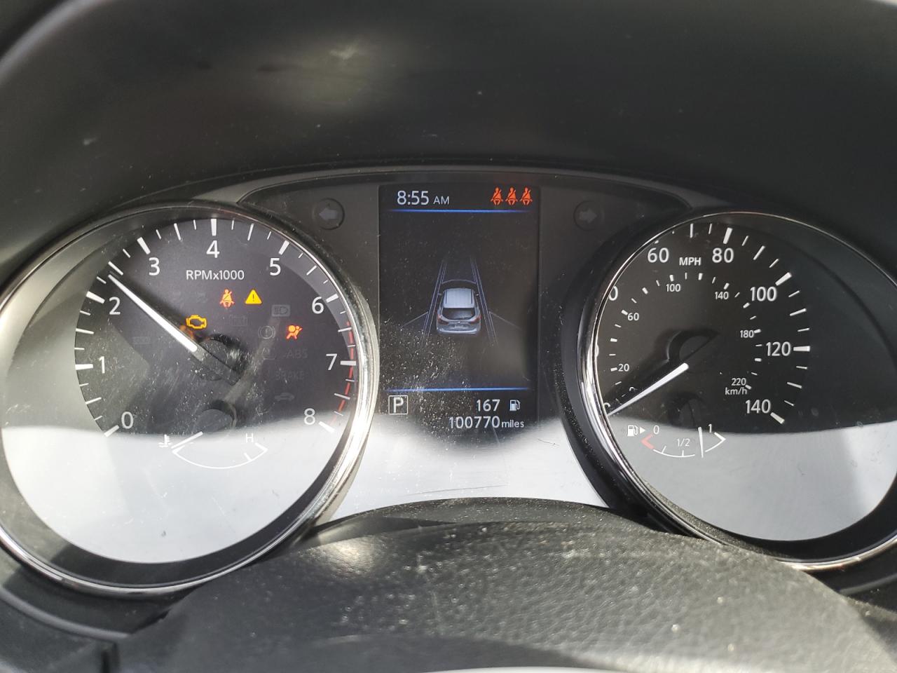 NISSAN ROGUE SPORT S