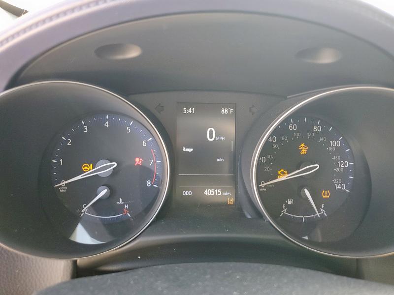 2021 TOYOTA C-HR XLE #3304656909