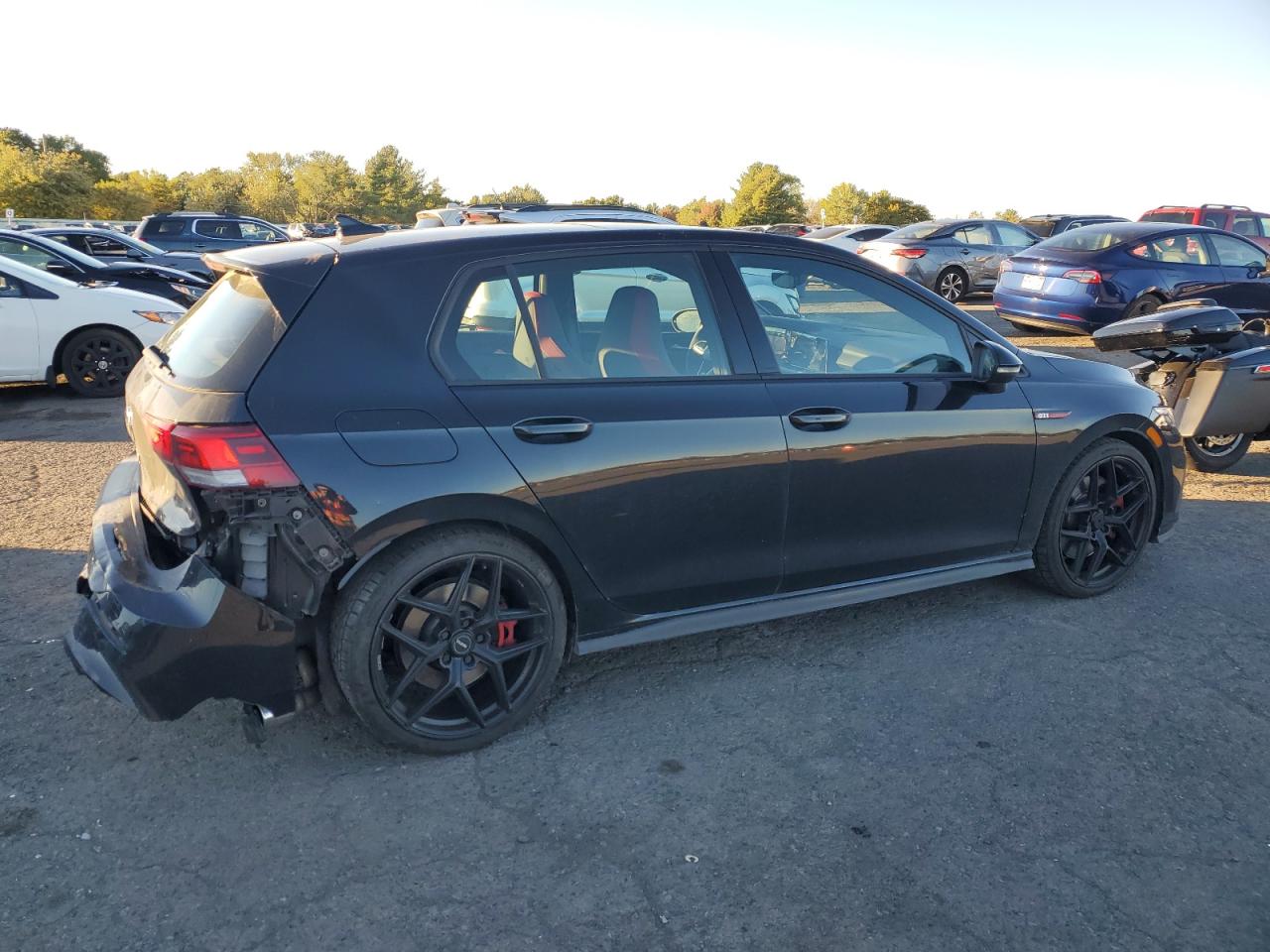 VOLKSWAGEN GOLF GTI SE