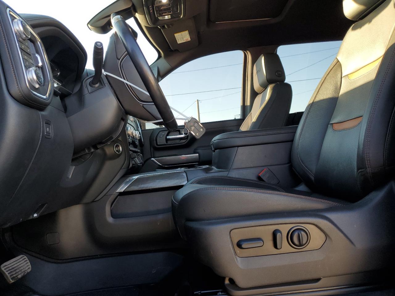 GMC SIERRA K2500 AT4