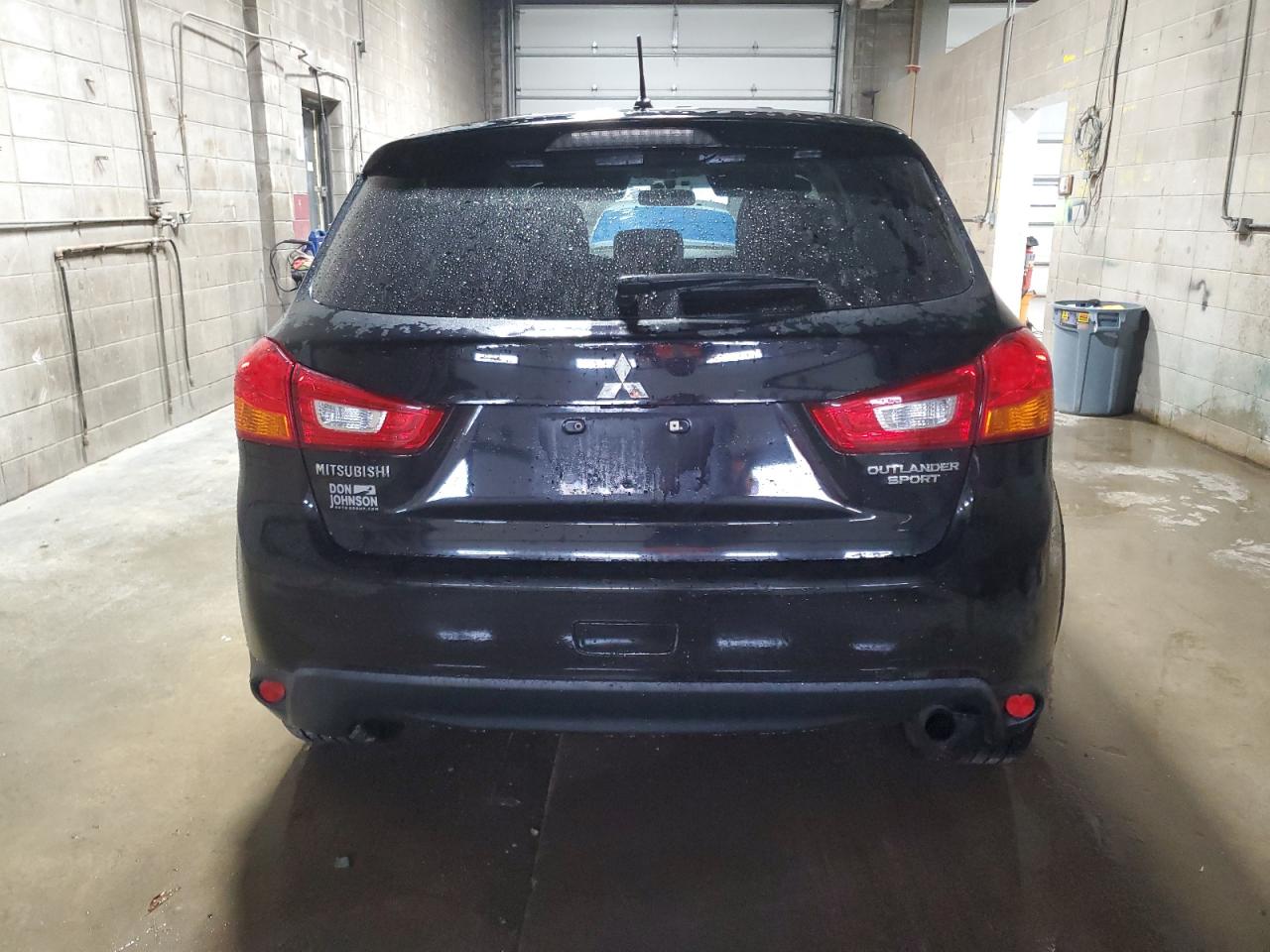 MITSUBISHI OUTLANDER ES