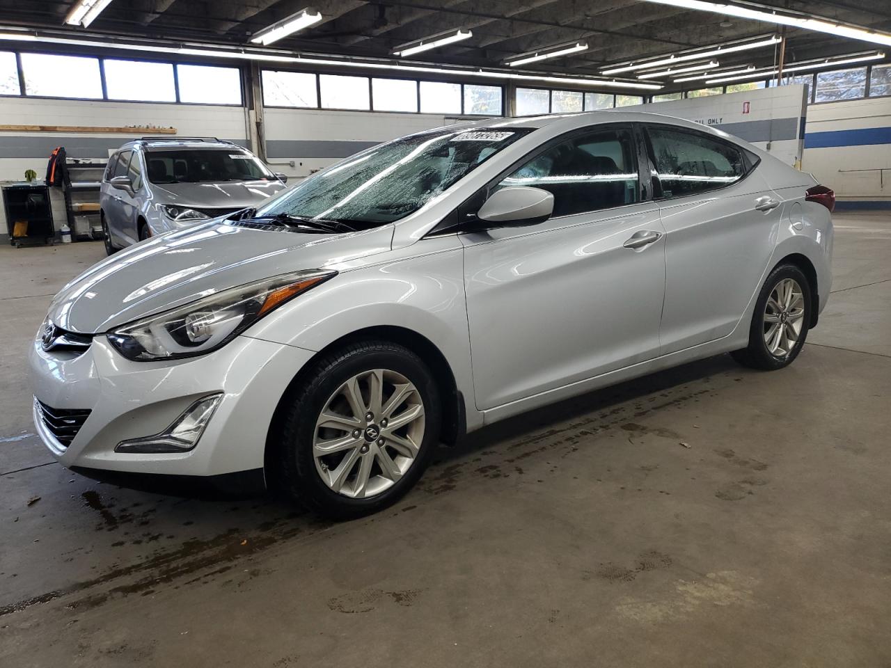 HYUNDAI ELANTRA SE