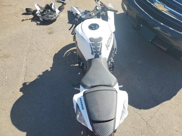 2011 SUZUKI GSX-R600 JS1GN7FA2B2102863