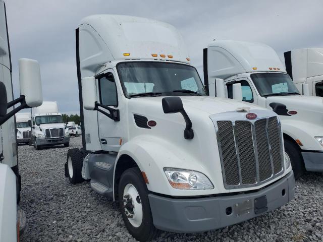PETERBILT TRACTOR 579