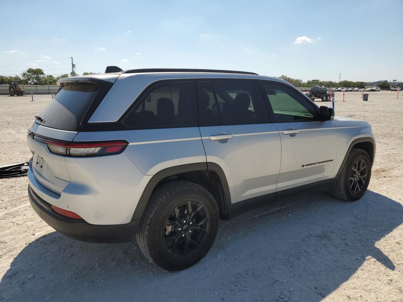 JEEP GRAND CHEROKEE LAREDO