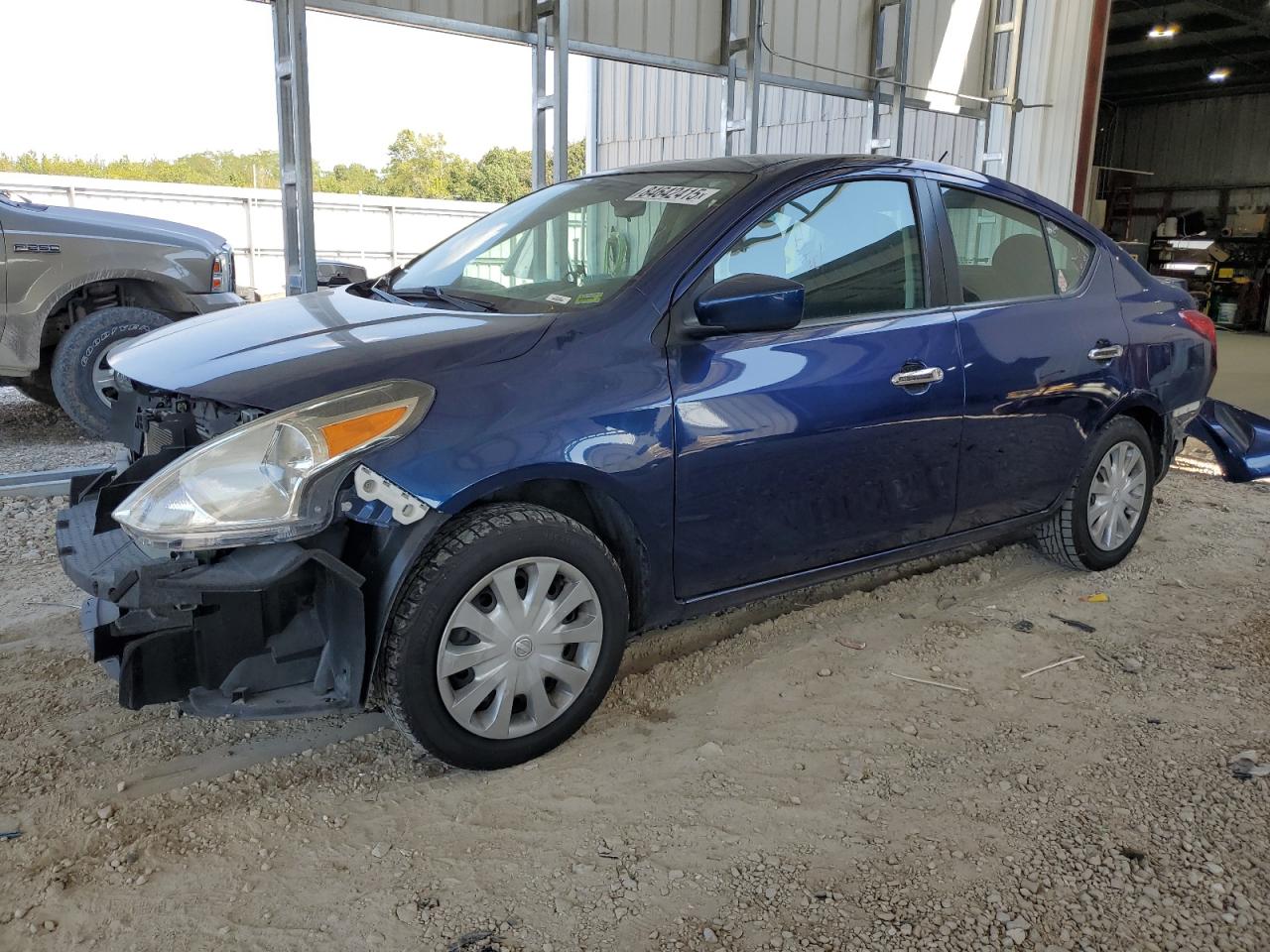 NISSAN VERSA S
