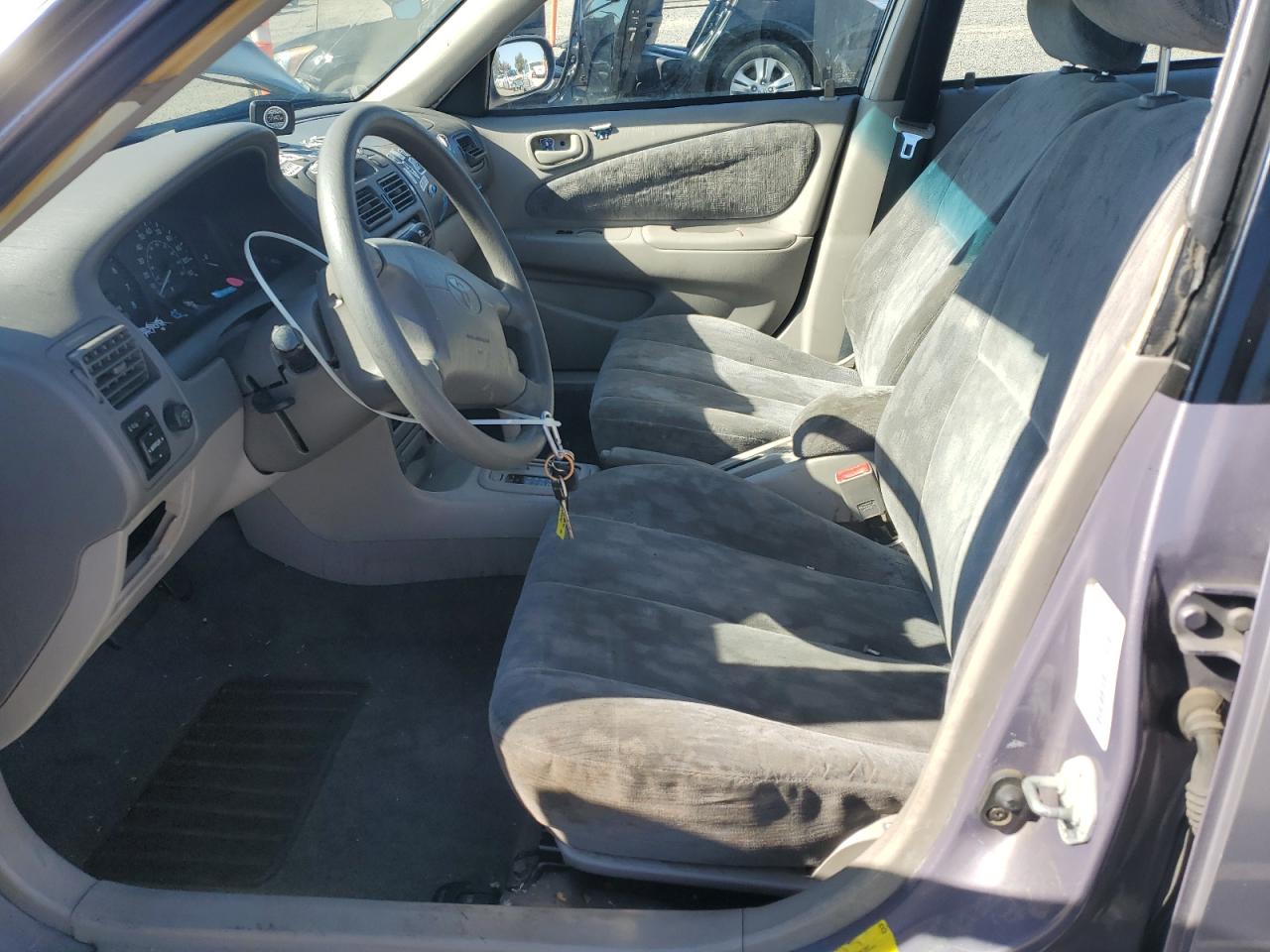 Lot #3305442171 1998 TOYOTA COROLLA VE