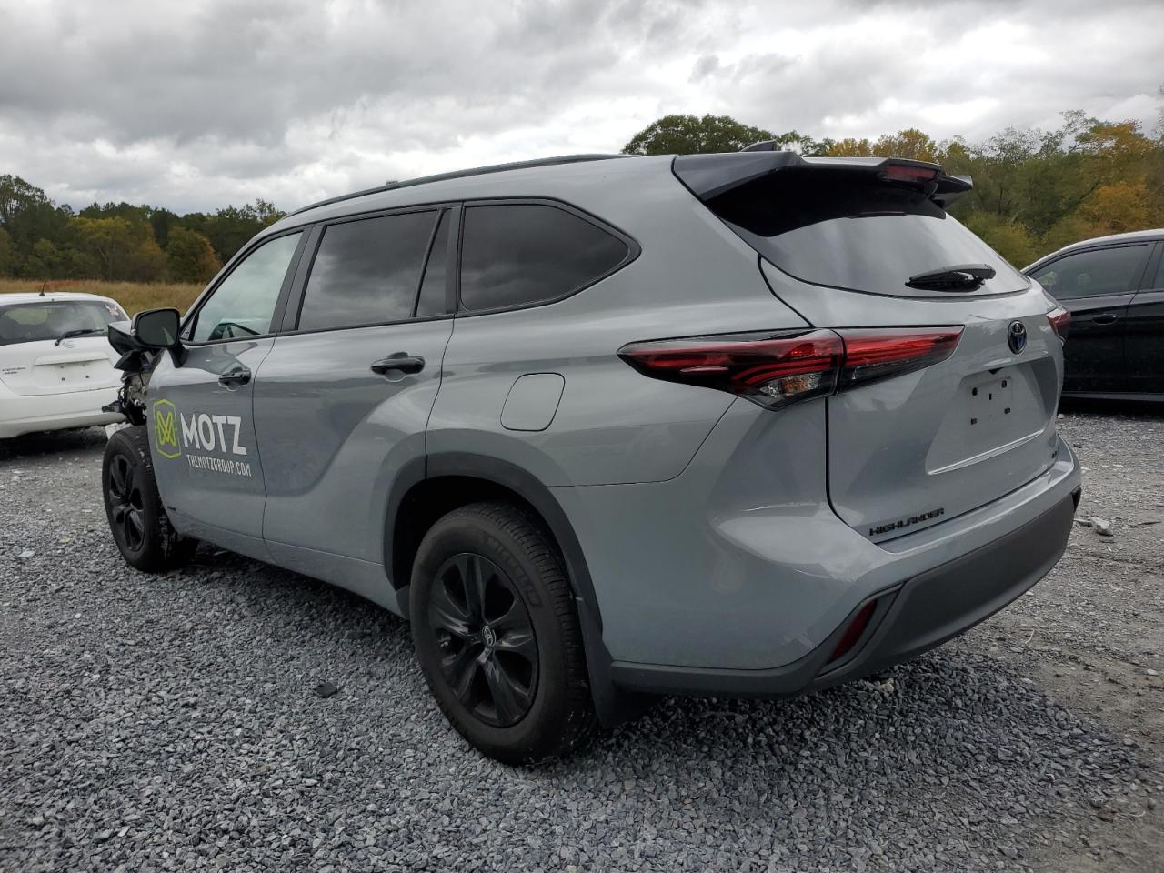 TOYOTA HIGHLANDER HYBRID XLE