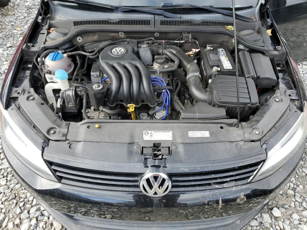VOLKSWAGEN JETTA BASE