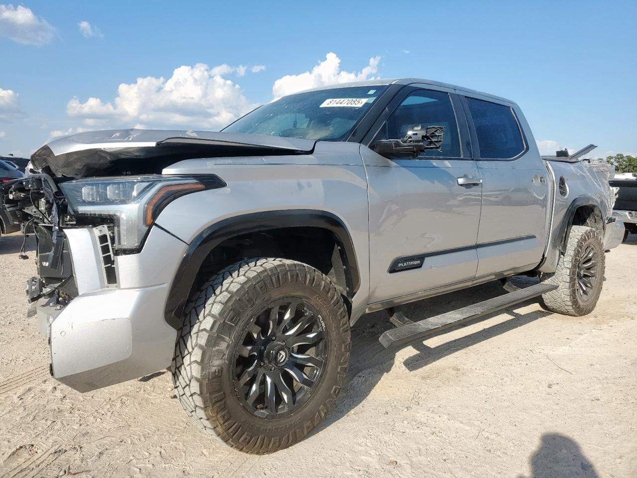 TOYOTA TUNDRA CREWMAX PLATINUM