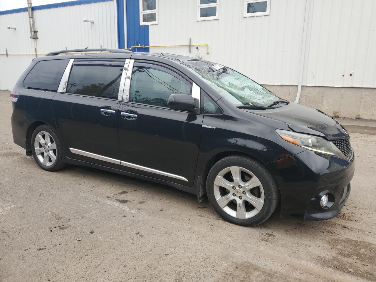 TOYOTA SIENNA SPORT