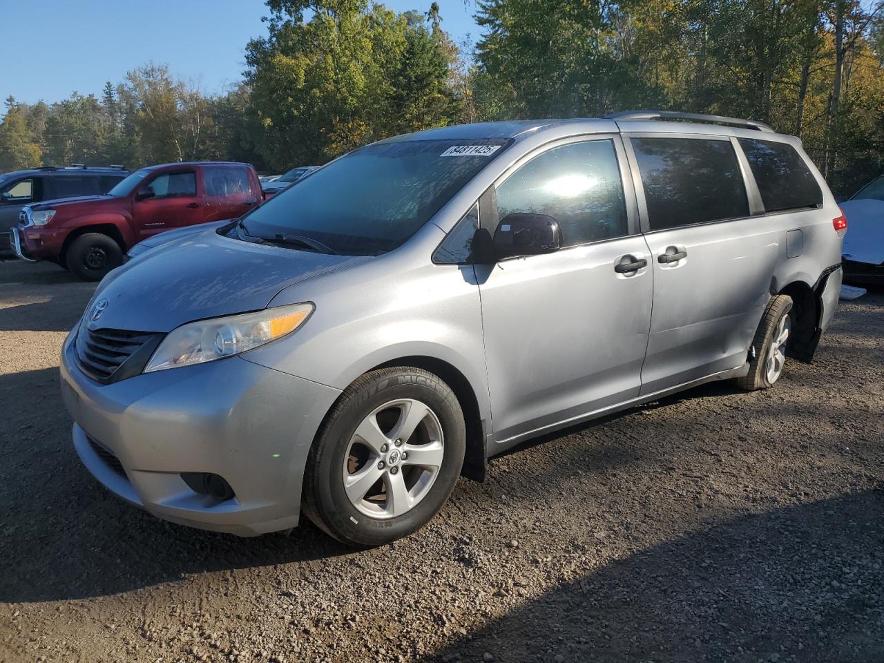 TOYOTA SIENNA