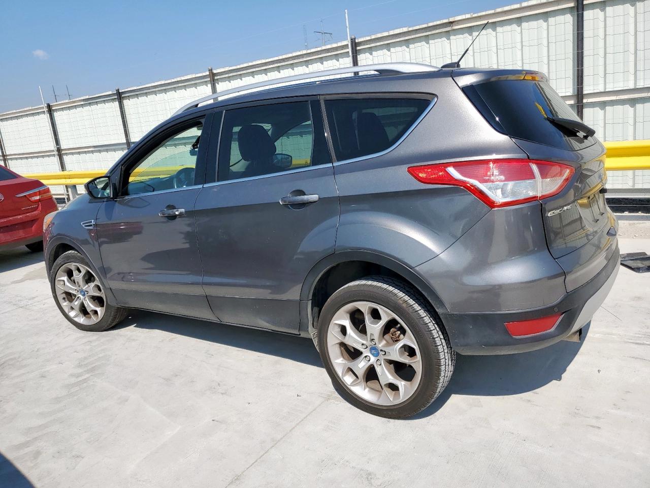 FORD ESCAPE TITANIUM