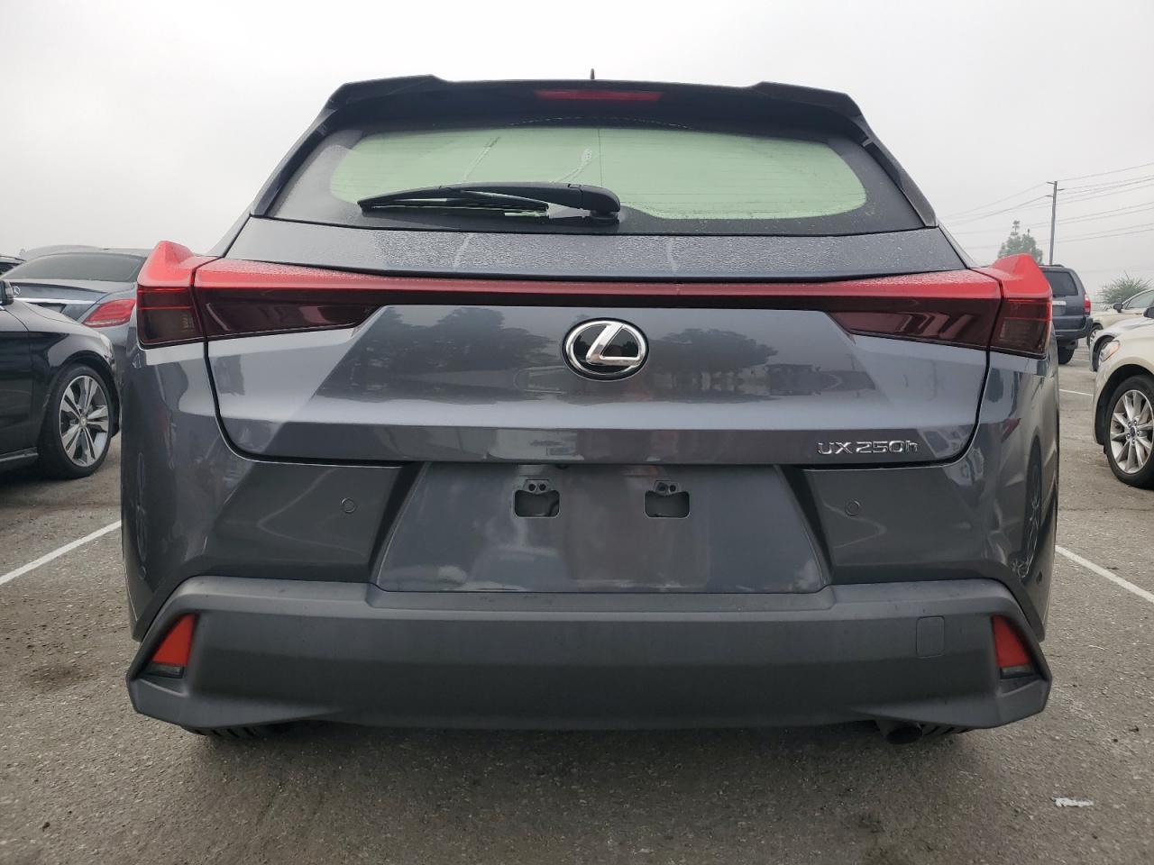 LEXUS UX 250H BASE