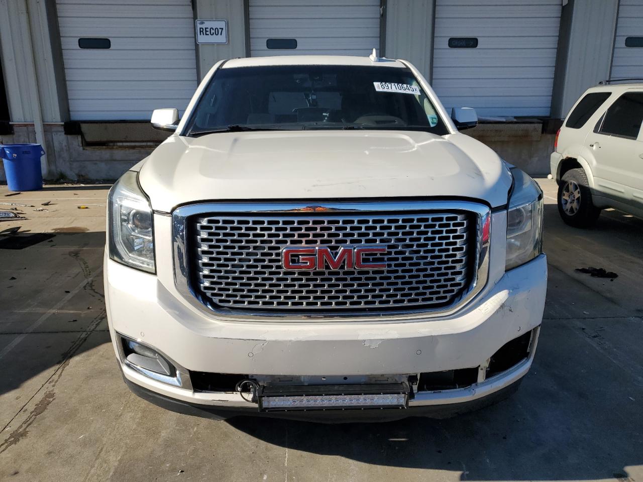 GMC YUKON DENALI
