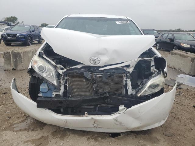 2015 TOYOTA SIENNA LE #3281843488