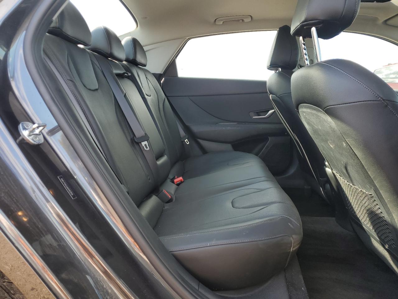 HYUNDAI ELANTRA LIMITED