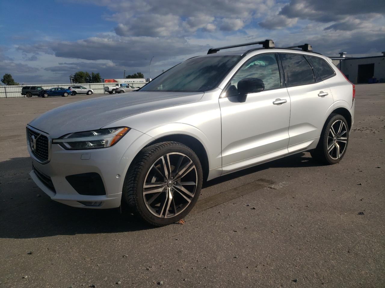 VOLVO XC60 T5 R-DESIGN