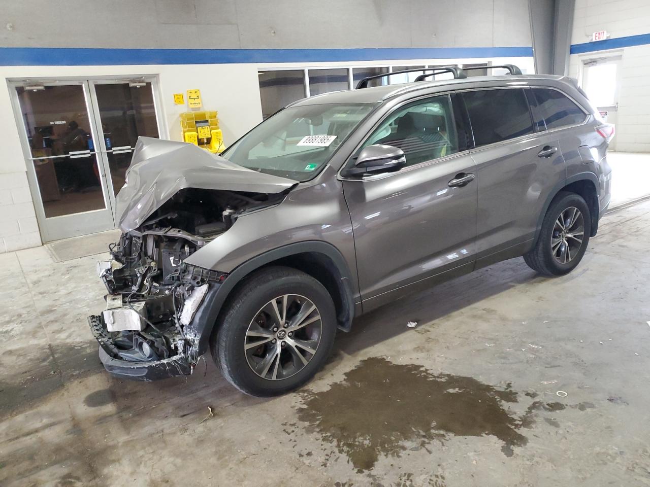 TOYOTA HIGHLANDER XLE