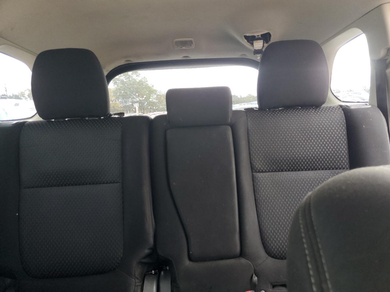 MITSUBISHI OUTLANDER SE