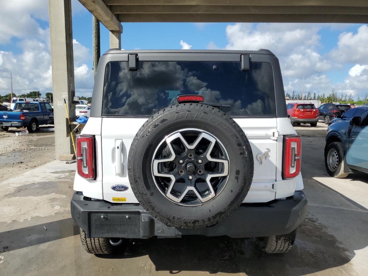 FORD BRONCO OUTER BANKS
